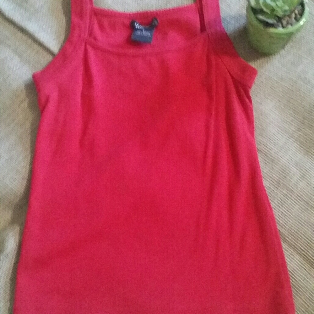 GUC Cute T Strap Top
